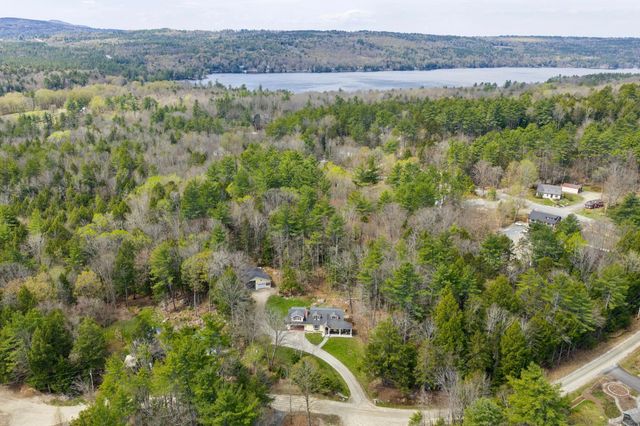 66 Sparrowhawk Road, New London, NH 03257