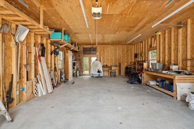 66 Sparrowhawk Road, New London, NH 03257