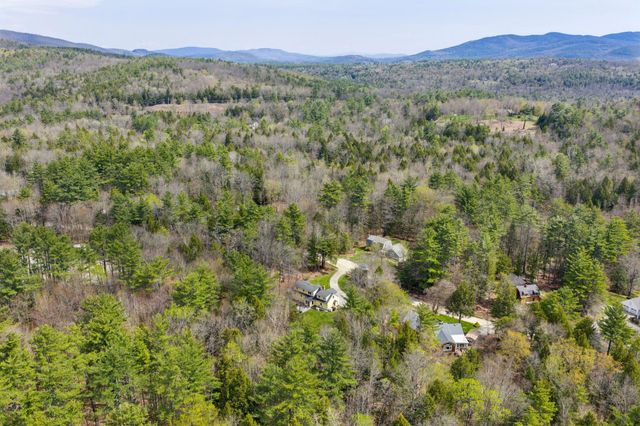 66 Sparrowhawk Road, New London, NH 03257