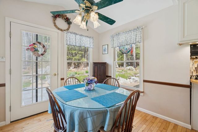 66 Sparrowhawk Road, New London, NH 03257