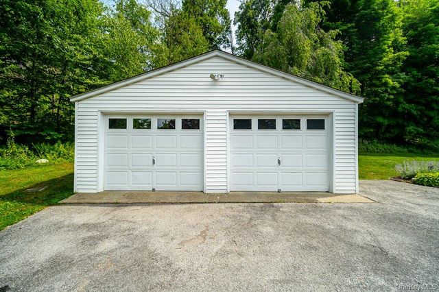 70 Van Wyck Lake Road, Fishkill, NY 12524