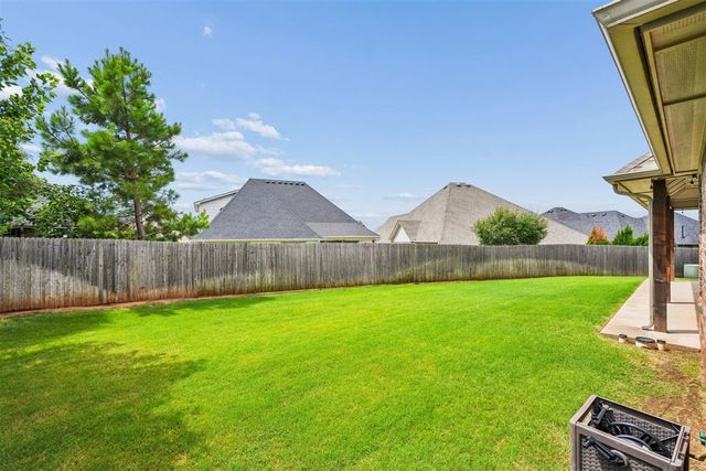 620 NW 187th Court, Edmond, OK 73012