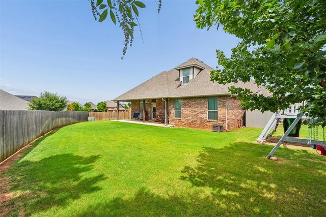 620 NW 187th Court, Edmond, OK 73012