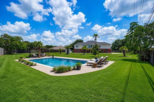 26226 Crosswood Trails Lane, Cypress, TX 77433