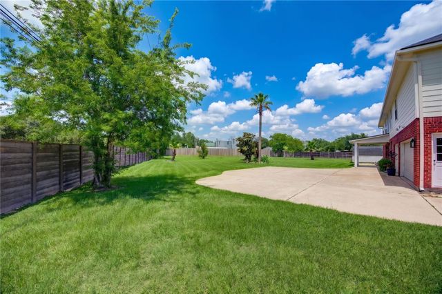 26226 Crosswood Trails Lane, Cypress, TX 77433