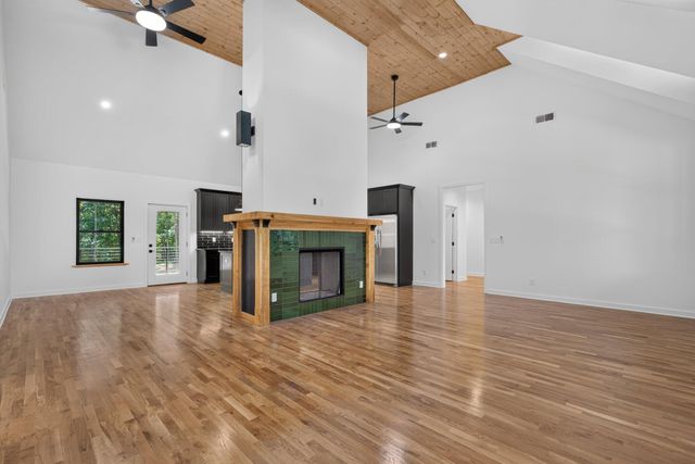 2800 Corral Road, Signal Mountain, TN 37377