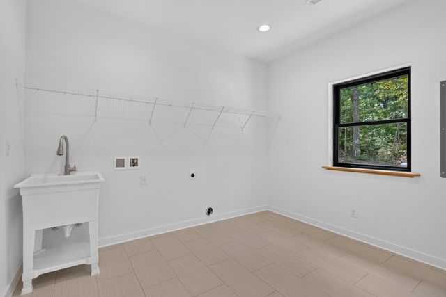 2800 Corral Road, Signal Mountain, TN 37377