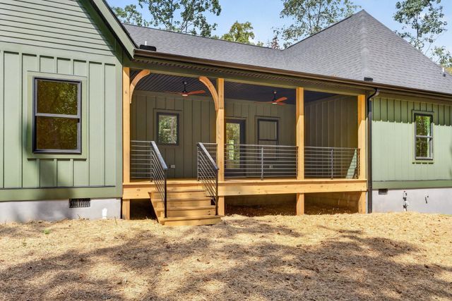 2800 Corral Road, Signal Mountain, TN 37377