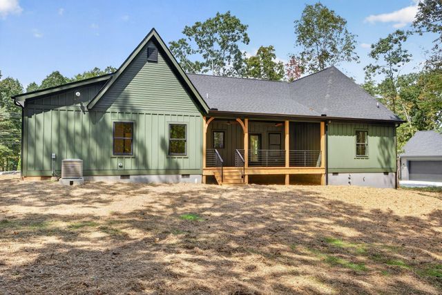 2800 Corral Road, Signal Mountain, TN 37377
