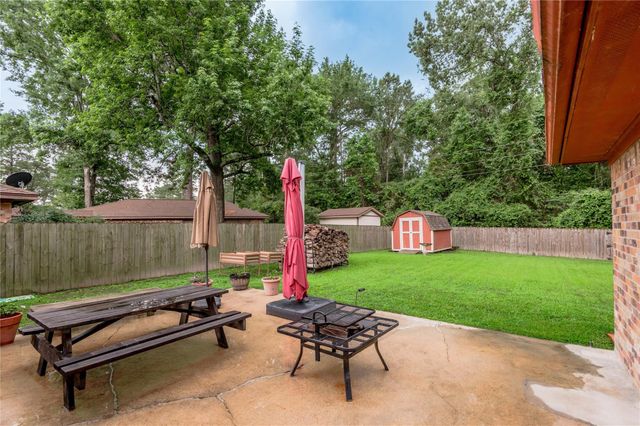 198 Westwood Drive E, Trinity, TX 75862