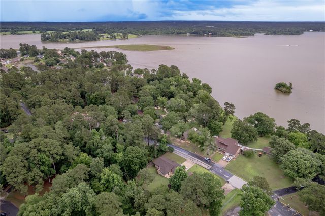 198 Westwood Drive E, Trinity, TX 75862