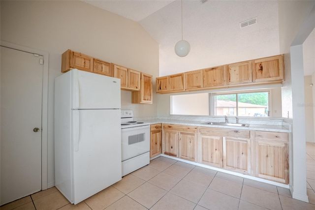 21 SPRING LOOP CIRCLE, Ocala, FL 34472