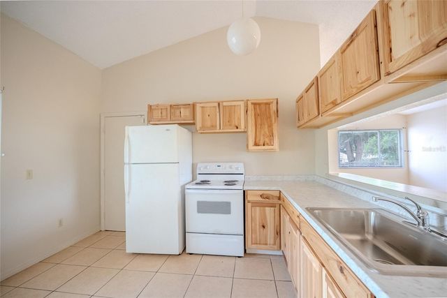21 SPRING LOOP CIRCLE, Ocala, FL 34472