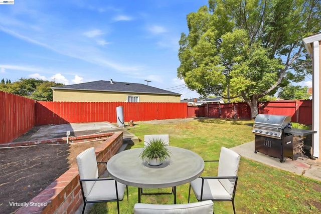 28611 Cole Pl, Hayward, CA 94544