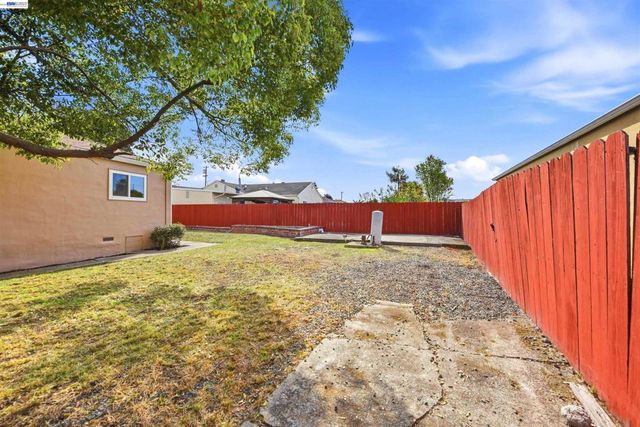 28611 Cole Pl, Hayward, CA 94544