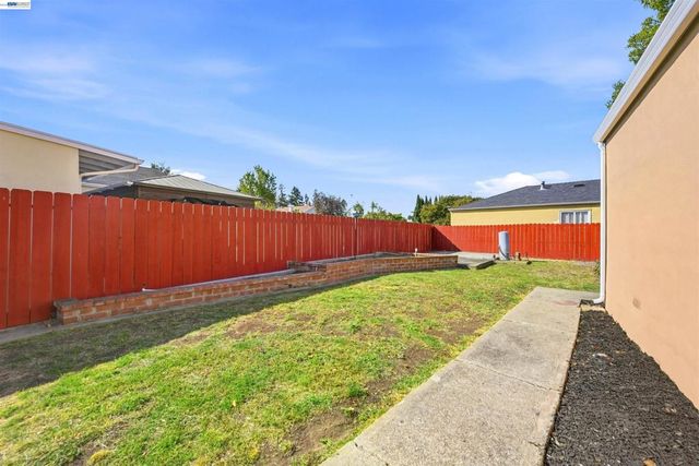 28611 Cole Pl, Hayward, CA 94544