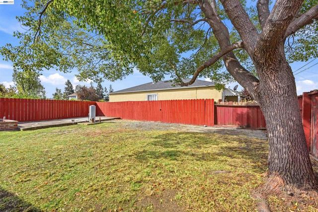 28611 Cole Pl, Hayward, CA 94544