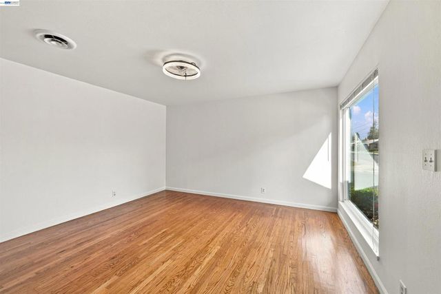 28611 Cole Pl, Hayward, CA 94544