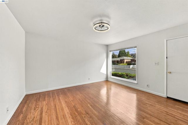 28611 Cole Pl, Hayward, CA 94544