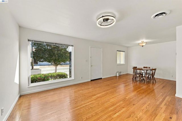28611 Cole Pl, Hayward, CA 94544
