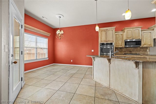124 Signature Drive, Farmington, AR 72730