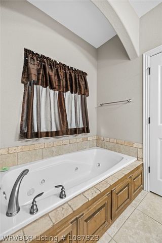 124 Signature Drive, Farmington, AR 72730