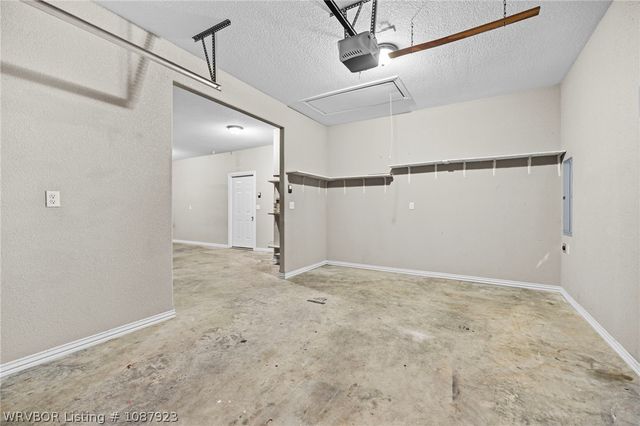 124 Signature Drive, Farmington, AR 72730
