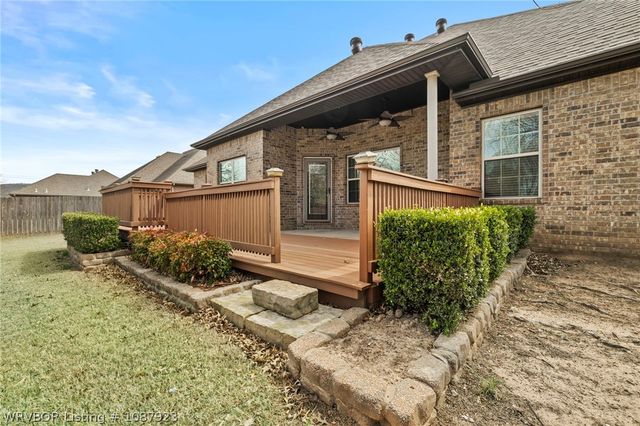 124 Signature Drive, Farmington, AR 72730