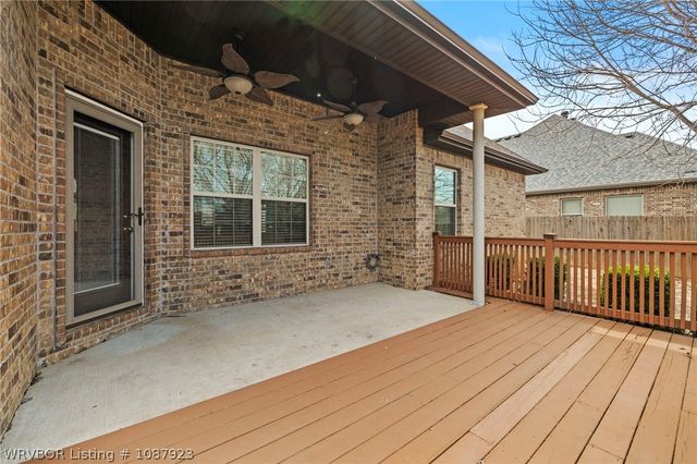 124 Signature Drive, Farmington, AR 72730