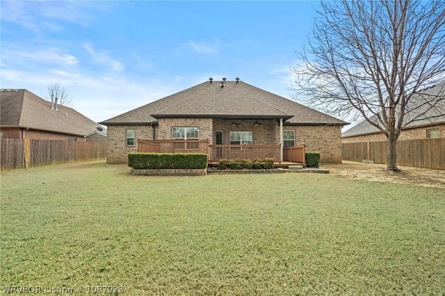 124 Signature Drive, Farmington, AR 72730
