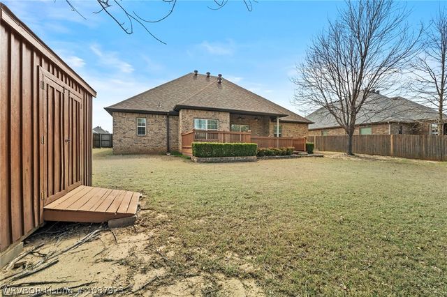 124 Signature Drive, Farmington, AR 72730