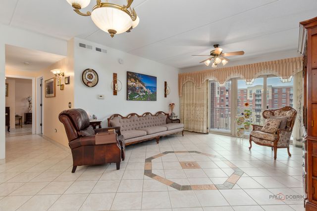 8711 W Bryn Mawr Avenue 501, Chicago, IL 60631