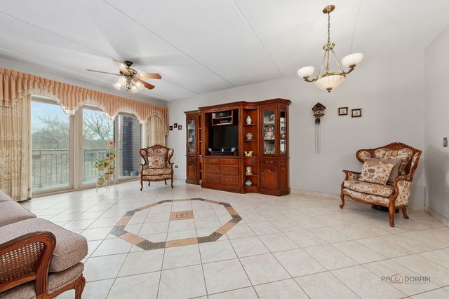 8711 W Bryn Mawr Avenue 501, Chicago, IL 60631