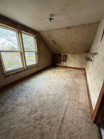 33 Maple Street, Randolph, VT 05060