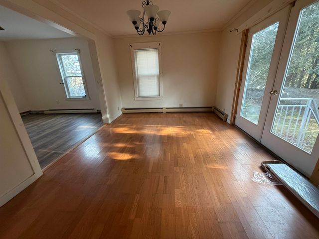 33 Maple Street, Randolph, VT 05060