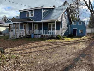 33 Maple Street, Randolph, VT 05060