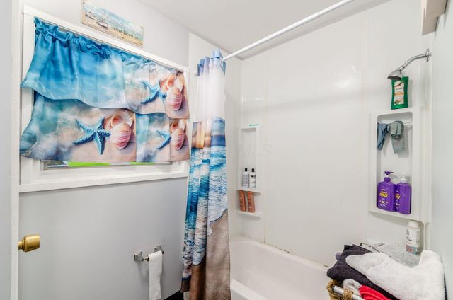 1001 Cottingham Road, Reynoldsburg, OH 43068