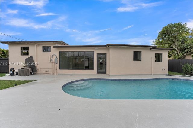 141 NE 122nd St, North Miami, FL 33161