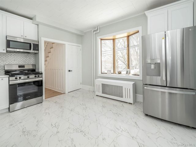 85 Webster Avenue, Port Washington, NY 11050