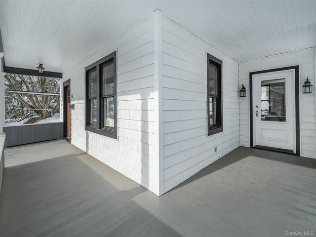 85 Webster Avenue, Port Washington, NY 11050