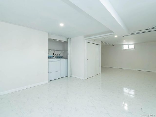 85 Webster Avenue, Port Washington, NY 11050