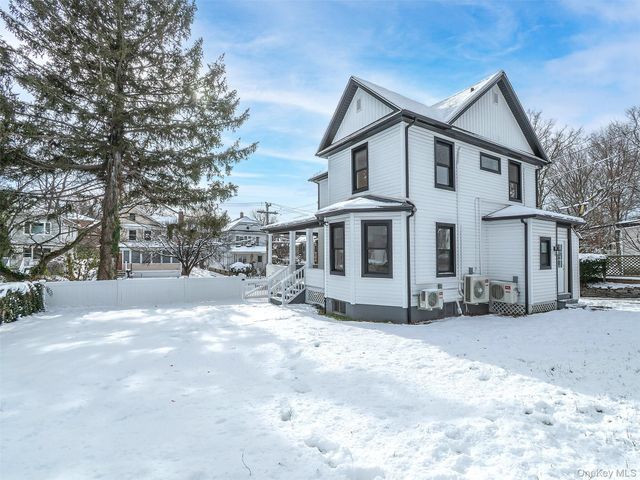 85 Webster Avenue, Port Washington, NY 11050