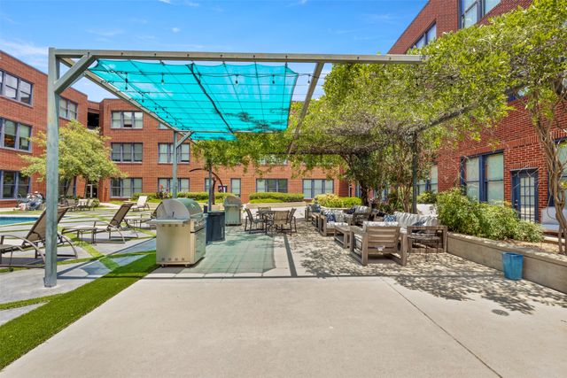 2502 Live Oak Street 236, Dallas, TX 75204
