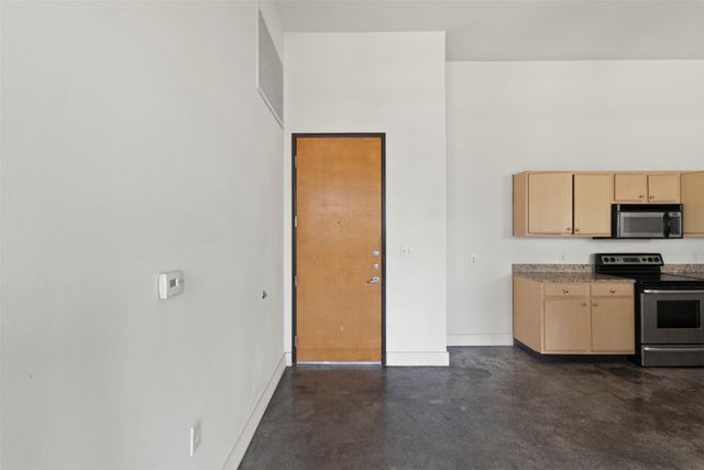 2502 Live Oak Street 236, Dallas, TX 75204