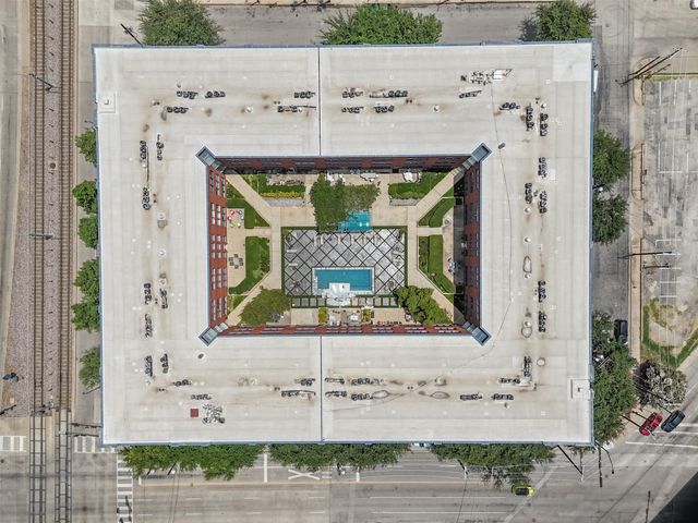 2502 Live Oak Street 236, Dallas, TX 75204