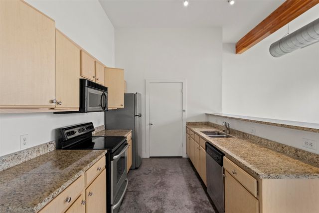 2502 Live Oak Street 236, Dallas, TX 75204