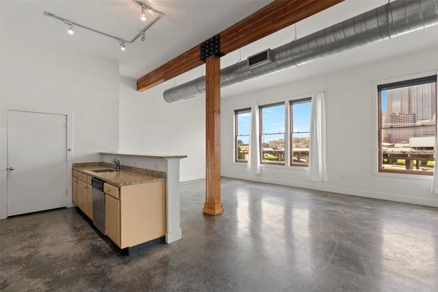 2502 Live Oak Street 236, Dallas, TX 75204