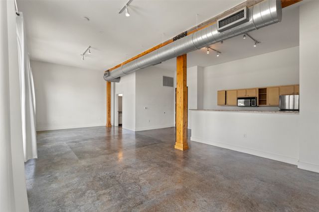 2502 Live Oak Street 236, Dallas, TX 75204