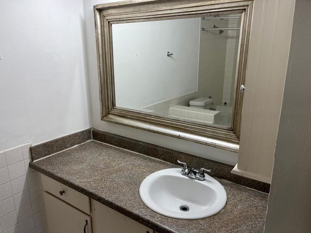 2816 S Bartell Drive 34, Houston, TX 77054