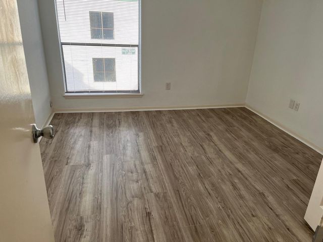 2816 S Bartell Drive 34, Houston, TX 77054